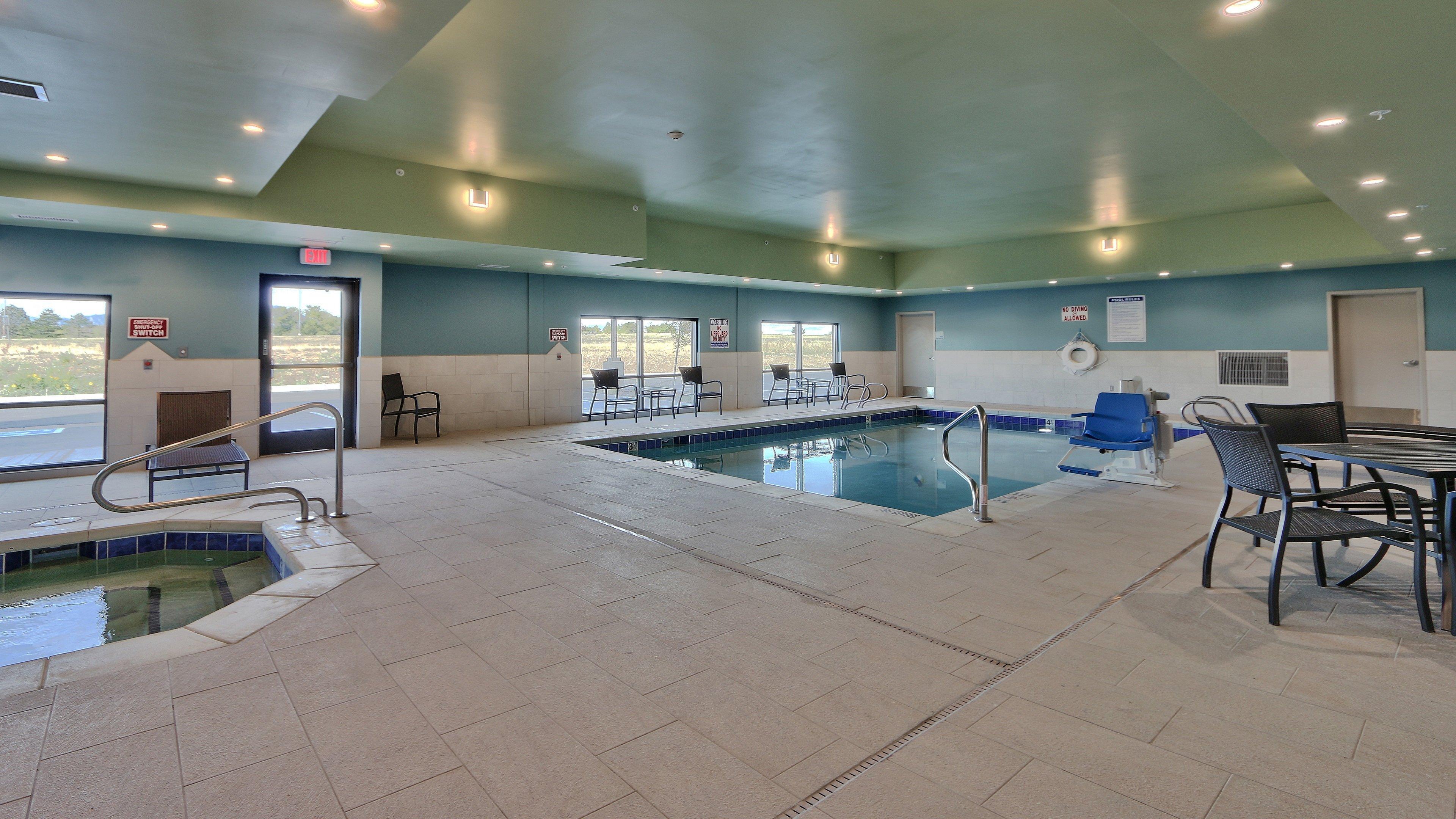 Holiday Inn Express & Suites Broomfield By Ihg Eksteriør billede