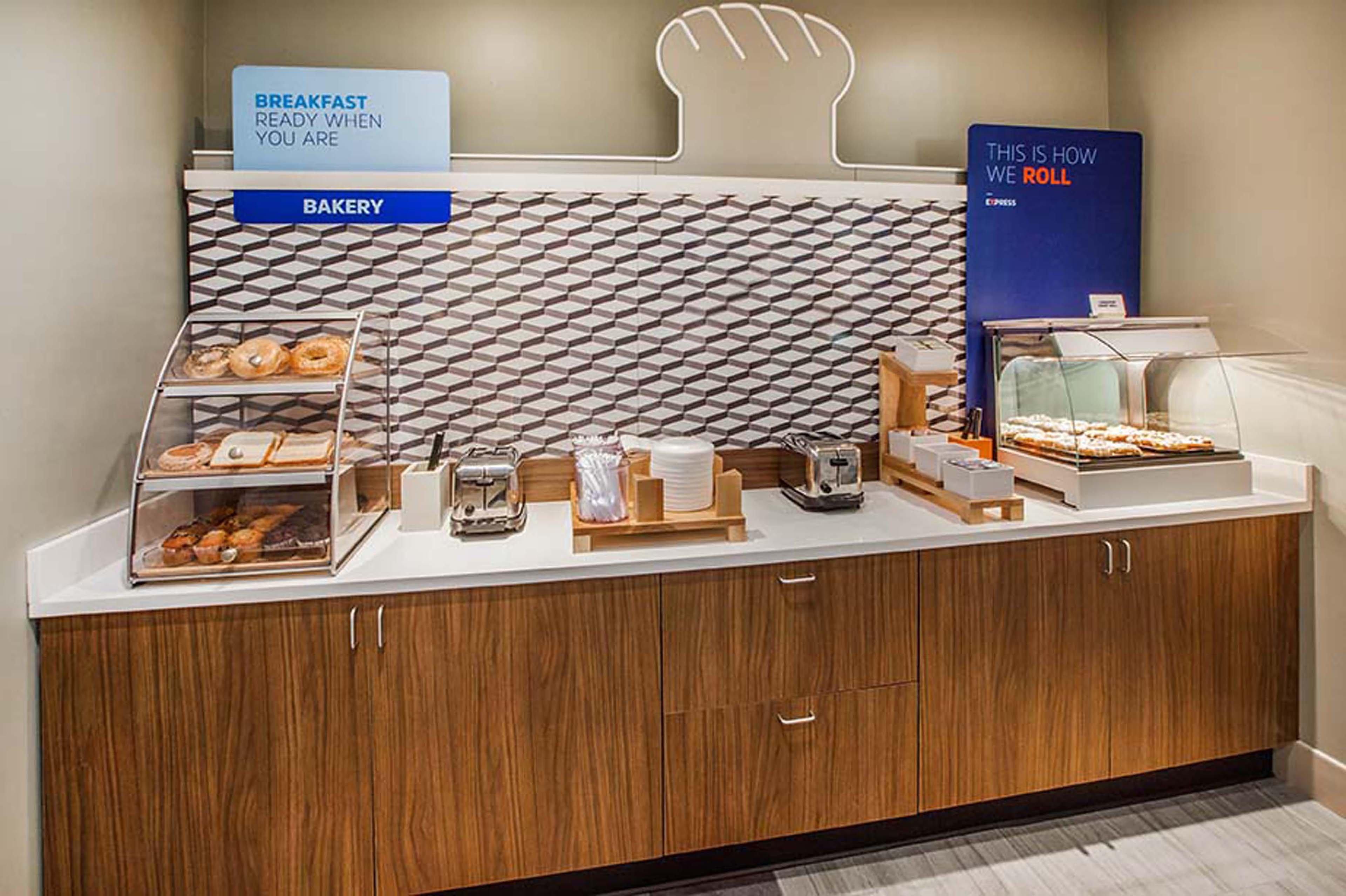 Holiday Inn Express & Suites Broomfield By Ihg Eksteriør billede