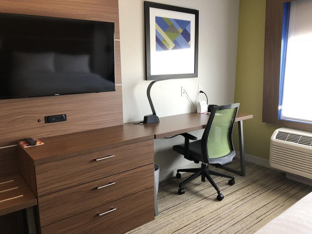 Holiday Inn Express & Suites Broomfield By Ihg Eksteriør billede